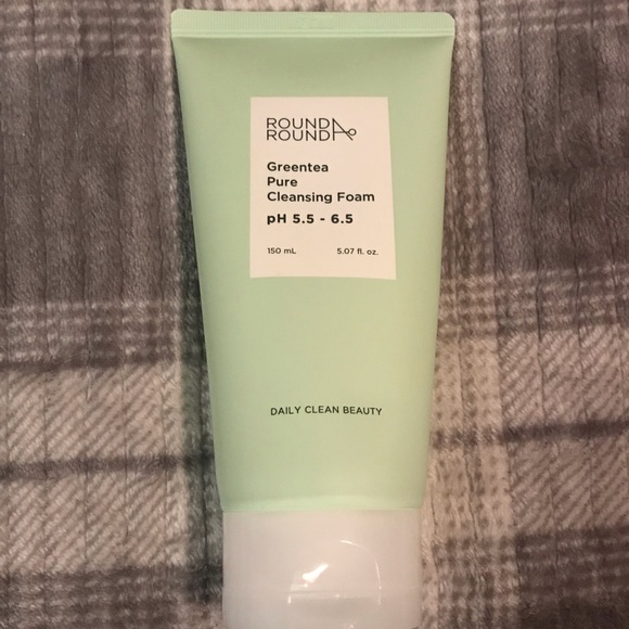 #kbeauty 25 Korean skincare items for discount price!! See description ❤️ - Picture 13 of 17